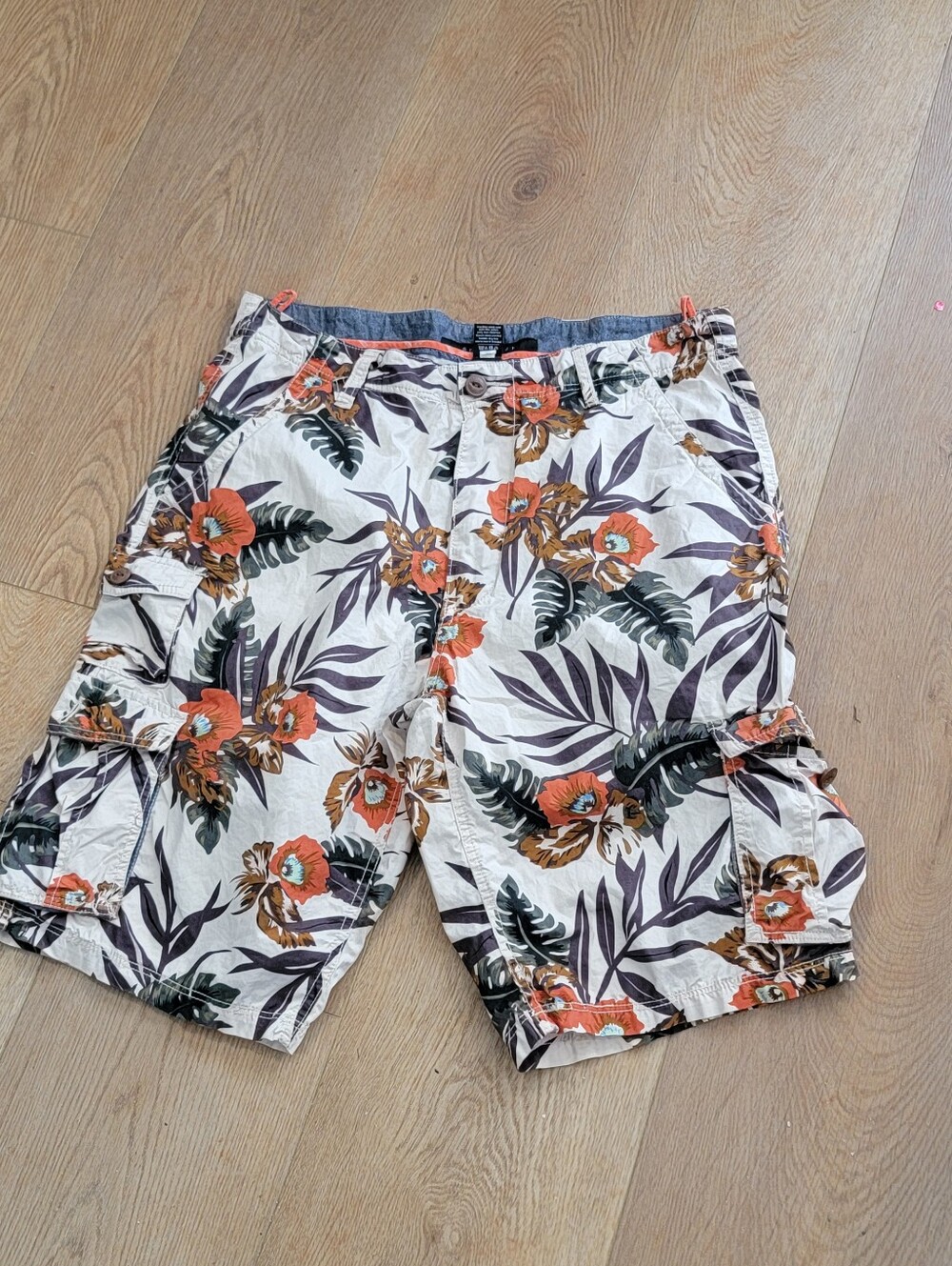 Sean John Mens Cargo Shorts Size 34 Tropical Camo